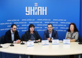 Учасники прес-конференції