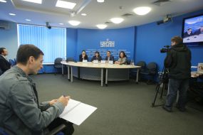 Учасники прес-конференції