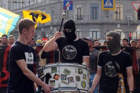 March of football fans in Kharkov
