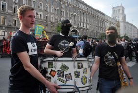 March of football fans in Kharkov