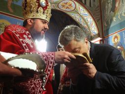 Metropolitan Epiphanius and Petro Poroshenko 