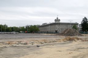 Reconstruction of the Red Square in Chernigov