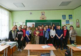 Petro Poroshenko visited the school in the Donetsk region