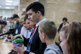 Выставка ТОП-25 разработок школьников для экономики