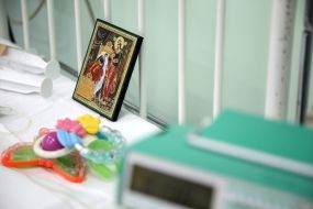 Икона в детской кроватке