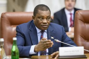  Джастин Мутури