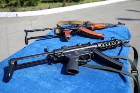 Presentation of the MG-5 submachine gun