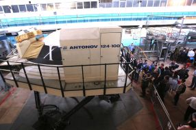 Training cabin for pilot training (AH 124-100)