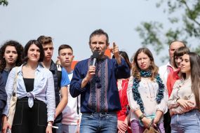 Svyatoslav Vakarchuk