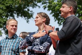 Yaroslav Yurchishin, Solomiya Bobrovskaya and Andrey Sharaskin