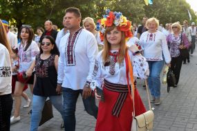 Participants of the March of embroidery