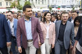 Сергій Моргунов і Володимир Гройсман з дружиною Оленою