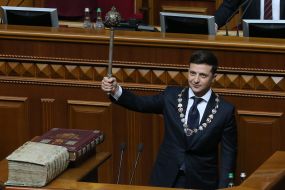Vladimir Zelensky holds Mace