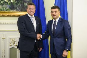 Vladimir Groisman and Maroš Šefčovič