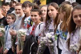 Schoolchildren in embroidery