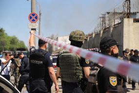 Правоохранители возле колонии