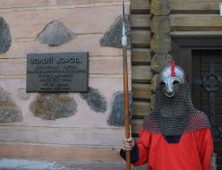 Knights in armor near the Golden Gate