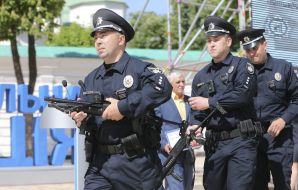 Сотрудники полиции