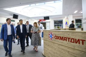 Володимир Гройсман в НДСЛ "Охматдит"