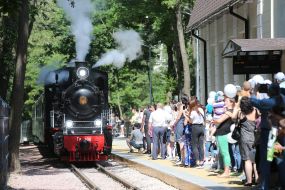 People at the station "Kyiv Passenger Children"