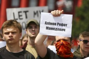 Participants of the march "Freedom for the Kremlin prisoners!"