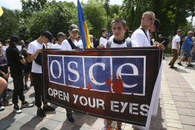 Participants of the march "Freedom for the Kremlin prisoners!"