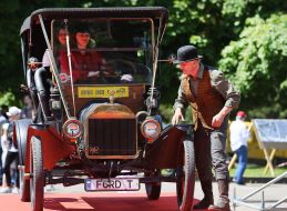 Фестиваль ретро-автомобилей "Леополис Гран-при"