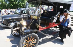 Фестиваль ретро-автомобилей "Леополис Гран-при"