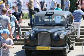 Фестиваль ретро-автомобилей "Леополис Гран-при"