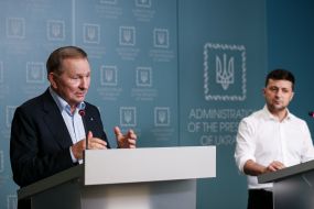 Leonid Kuchma and Volodymyr Zelensky