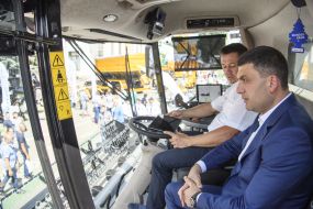 Volodymyr Groysman visited the exhibition "Agro-2019"