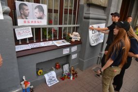 Свечи и игрушки