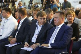 Vladimir Seminozhenko. Mikhail Pozhivanov