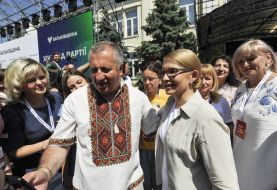 Yulia Tymoshenko and the participants of the congress
