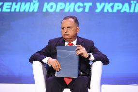 Борис Колесников