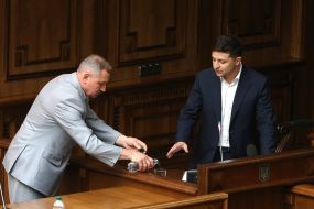 Vladimir Zelensky at the session of the Constitutional Court