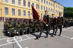 Ceremony of passing the military flag of the academy
