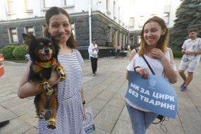 Participants of the rally for the circus without animals