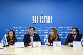 Участники пресс-конференции