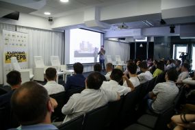 Public discussion of the idea of ​​moving the Office of the President of Ukraine to the Ukrainian House