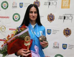 Галина Мельник