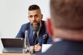 Максим Нефедов