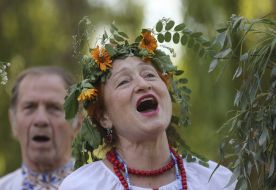 Participant of folk group