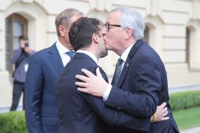 Дональд Туск, Владимир Зеленский и Жан-Клод Юнкер
