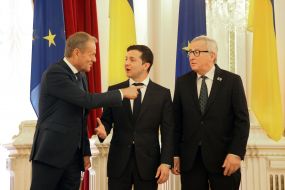 Дональд Туск, Владимир Зеленский и Жан-Клод Юнкер