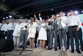 Yulia Tymoshenko with the team