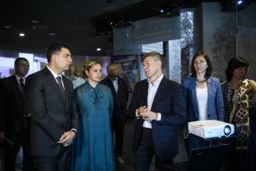Volodymyr Groysman called for the construction of the National Museum "memorial to victims of Holodomor"