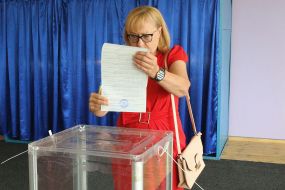 Voting in the parliamentary elections in 2019