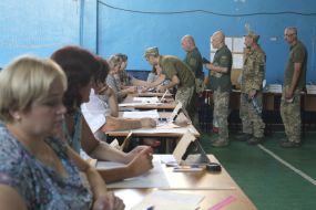 Polling station in Avdiivka