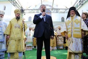 Митрополит Епифаний, Петр Порошенко и Митрополит Эммануил